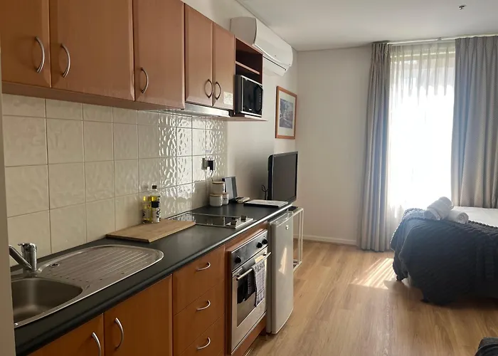 203 Cute As A Button Wkitchen For 2Cbd